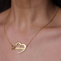 طقم مجوهرات نسائي مطلي بالذهب بتصميم قلب