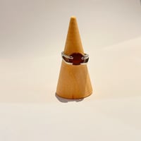 خاتم اطفال عنابي