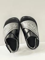 نعال شرقي اطفال