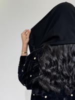 مخمل اسود مع تدخيلات مخمل منقط