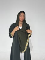 كتان اخضر مع أسواره ملونه