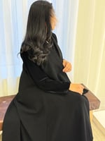 شاكيرا مع أكمام مخمل