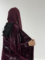 مخمل عنابي مطبوع