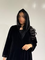 مخمل اسود مع مخمل شيفون من الخلف