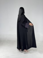 كتان مع أكمام ركامه بنفسجي