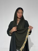 كتان اخضر مع أسواره ملونه