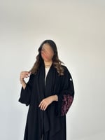 عباية ملكي مع ملكي مطرز وردي