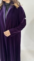 عباية مخمل أكمام ضيقة ليلكي