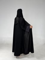 كتان مع أكمام ركامه بنفسجي