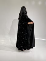 مخمل اسود مع تدخيلات مخمل منقط