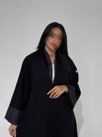 كتان مع أكمام ركامه بنفسجي