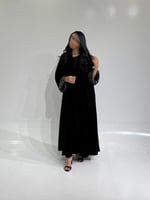 مخمل اسود مع أسواره جاكار بيج