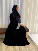 مخمل كحلي مع أسواره مبطنه