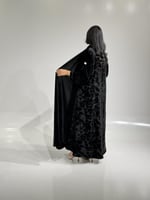 مخمل اسود مع مخمل شيفون من الخلف