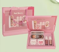 طقم مكياج ريال بيوتي الاحترافي 5 اصناف