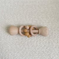 القرقاش الخشبي | أصفر