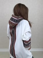 هودي مطرز بالسدو التراثي بشكل انيق