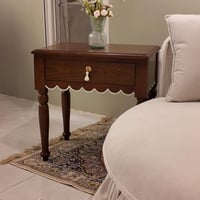 كومدينا بدرج واحد مع مقبض ابيض