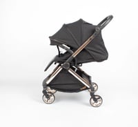 عربة اطفال فاخرة من تيانروي بتصميم مميز وحصري