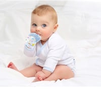 عضاضة تسنين اطفال سيليكون علي شكل قفازات يد