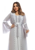 روب استقبال بأكمام كسرات مميزه تعطي مظهراً اكثر جا...