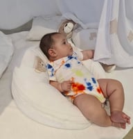 مخدة رضاعة (2 في1) للرضاعة + بطانية --لون بيج