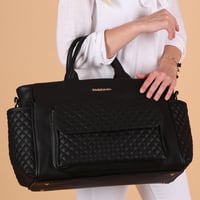 شنطة جلد أسباني