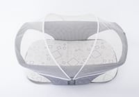 سرير أطفال وشنطة محمول من إلفي بيبي