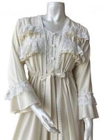 روب أستقبال فخم بربطة خصر أنيقة- لون بيج