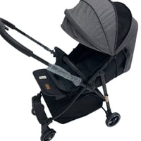 عربة اطفال جهتين ومناسبة لسفر