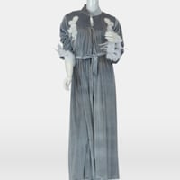 روب استقبال مخمل من قطعتين