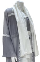 طرحة أستقبال مزينه بدانتيل