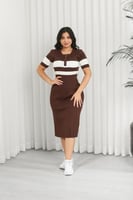 فستان ساده بأكمام متوسطه