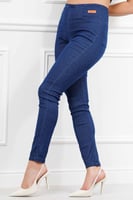 بنطال جينز خصر عالِ مطاطي بقصة ضيقة حتى الكاحل