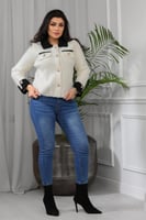 معطف شتوي فرو قصير بياقة مطوية وجيوب محددة بأزرار...