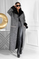 فروة شتوية طويلة مزودة بجيب مطرزة وفرو على الياقة...