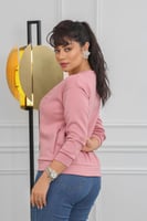 سويت شيرت بأكمام طويلة