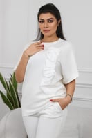 ترنج طبي صيفي بنطال مع تيشرت بياقة دائرية