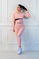 طقم رياضي نسائي مكوّن من توب قصير خط أسود مائل بأك...