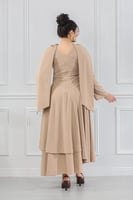 فستان كاجوال ماكسي بأكمام كاب وتنورة متعددة الطبقا...