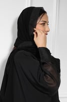 عبايه بأكمام شفافه