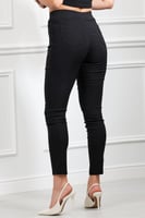 بنطال جينز خصر عالِ مطاطي بقصة ضيقة حتى الكاحل