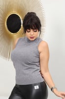 هاينك نسائي بلا أكمام محبوكة ذات ياقة عالية