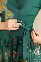 فستان كلاسيكي مكسر نصف كم مطرز