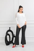 بلوزة نسائية صوف بأكمام طويلة بتفريغ وزخرفة ترتر