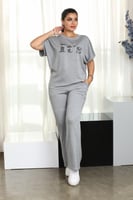 ترنج طبي بنطال مع تيشيرت بأكمام قصيرة بطباعة أحرف