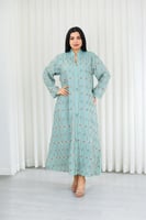 جلابية قماش بطول يصل للكاحل وياقة صغيرة مفتوحة على...