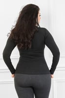 توب قطن بأكمام طويلة وياقة عالية