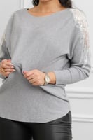 بلوزة نسائية صوف بأكمام طويلة بتفريغ وزخرفة ترتر