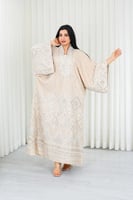 جلابية قماش بطول يصل للكاحل بأكمام واسعة وياقة V م...